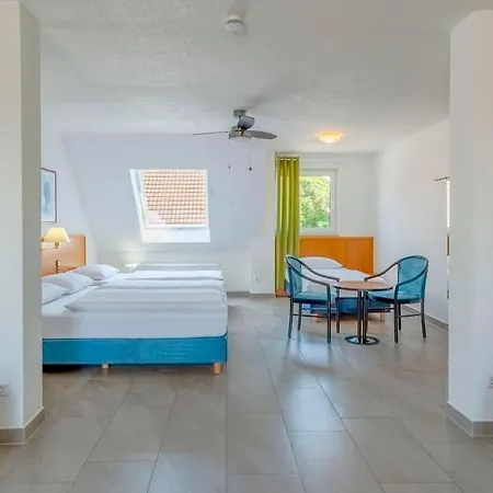 Heilbronner Am Schoenen Theater بيت ضيافة